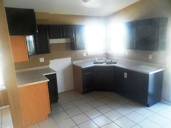 3rd image of 11571 Arrow Rock Dr