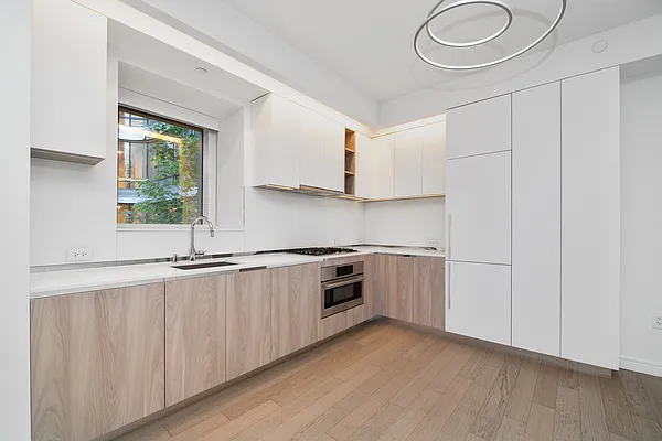 Rented by REAL New York | media 2