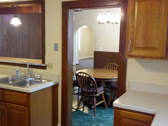4th image of 897 E End Way