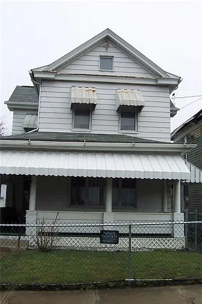 35 Millview St photo 1