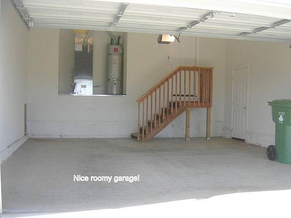 Garage Raven Hill