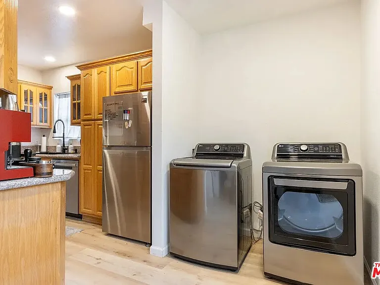 5934 Fayette St — Photo 10