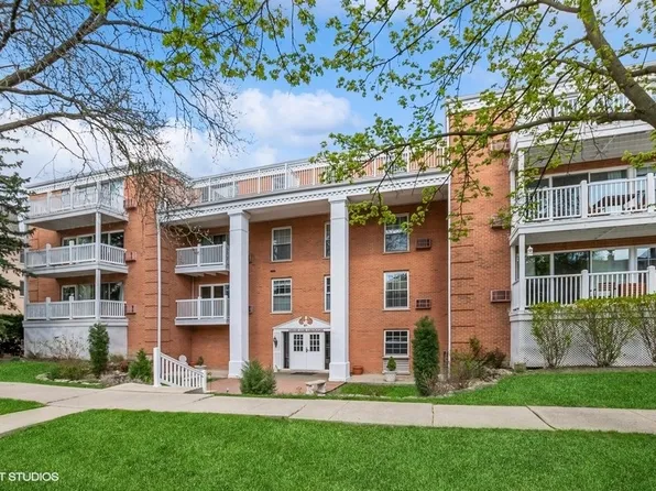 81 6th Ave APT 303, La Grange, IL 60525