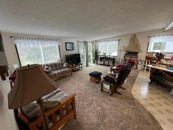 203 W Bonge Ave #5, Westport, WA 98595