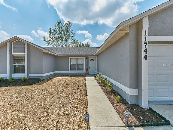 3rd image of 11744 Caruso Dr