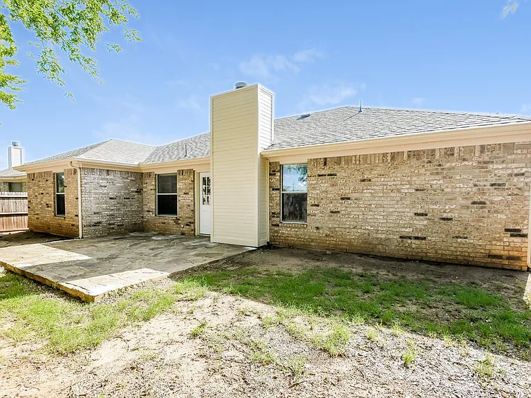 1706 Tonya May Ln — Photo 16