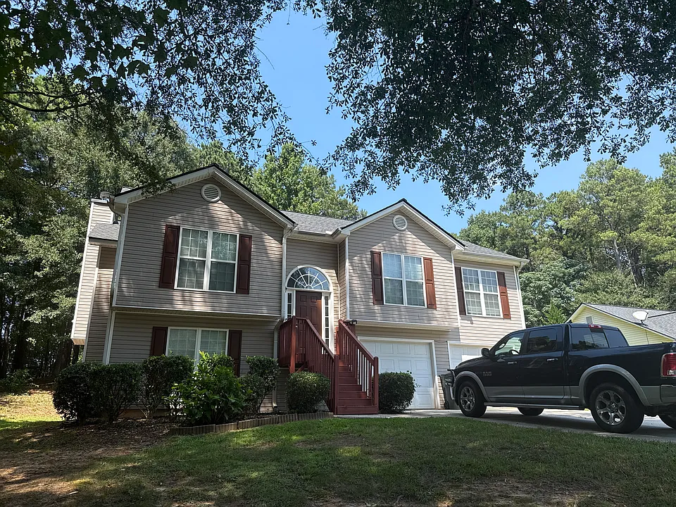 130 Marbrook Trce