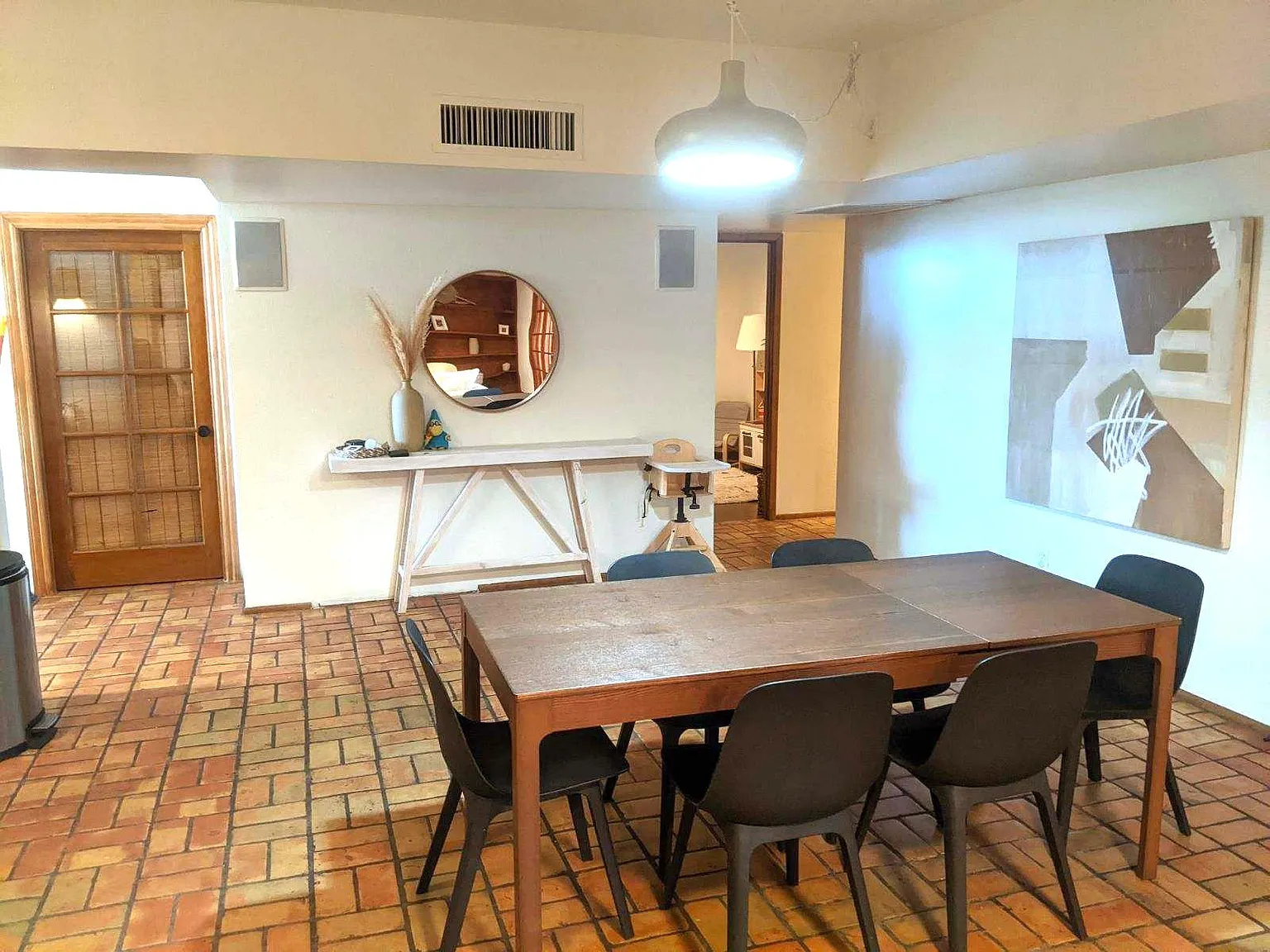 519 E Alameda Dr — Photo 4