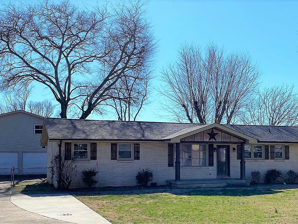508 Mary Street, Smyrna TN 37167 4- Sided Brick Home