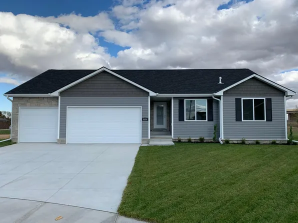 9520 N 147th Pl, Waverly, NE 68462