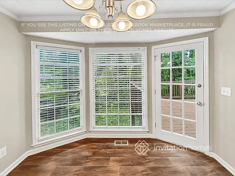 4611 Pine Harbor Ct NE — Photo 9