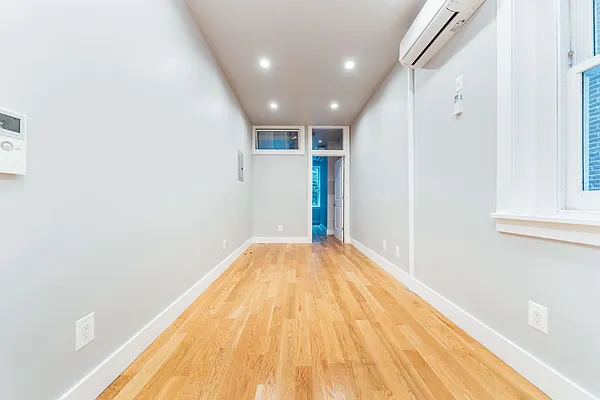 Rented by Nooklyn NYC LLC | media 3