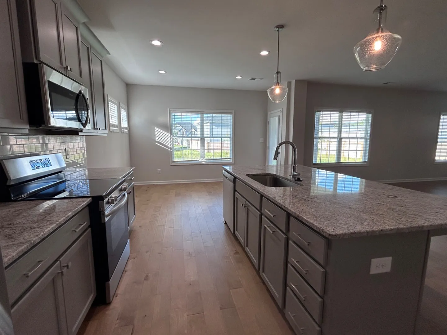 310 E River Cane Run — Photo 3