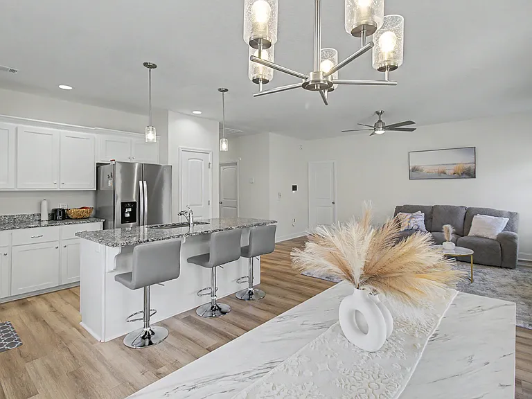 99 McClelland Loop NE — Photo 4