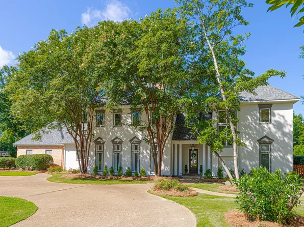 127 Claiborne Cv, Ridgeland, MS 39157