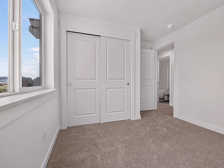 21444 Livingston Dr — Photo 20