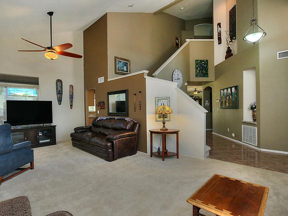 3rd image of 3316 N Lakeshore Ct