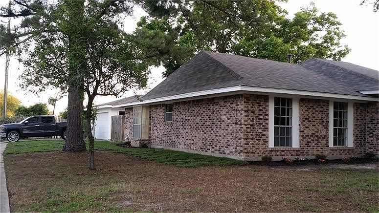 1st image of 6003 Pincay Oaks St