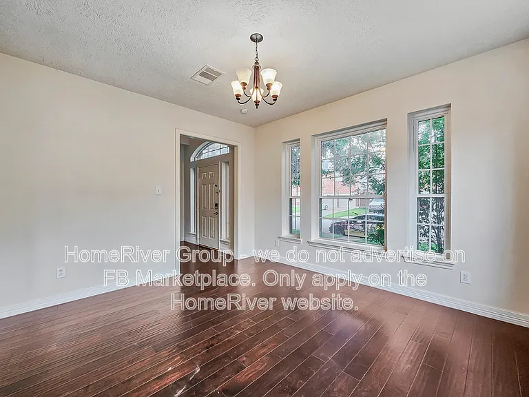 9343 Starfire Ln — Photo 6