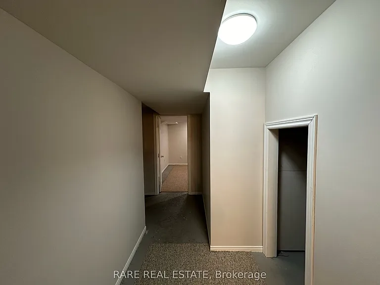 253 Dunsmore Ln N — Photo 21