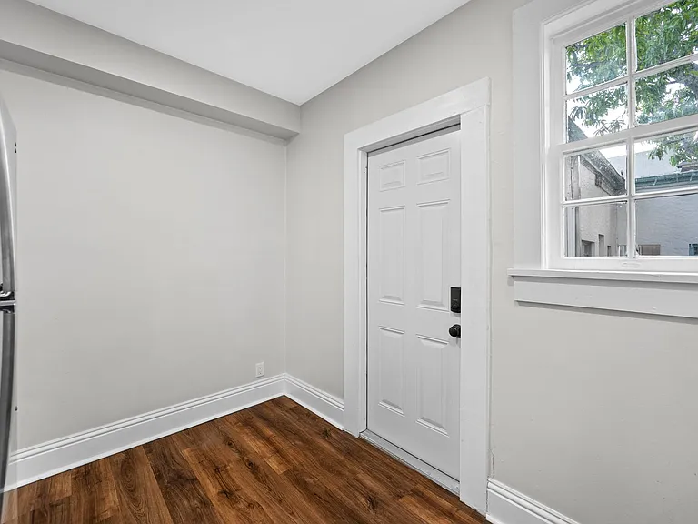 1700 Park St N — Photo 13