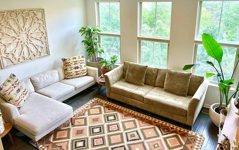 4 bed, 4.5 bath, 2050 sqft, $3,950 — Photo 2