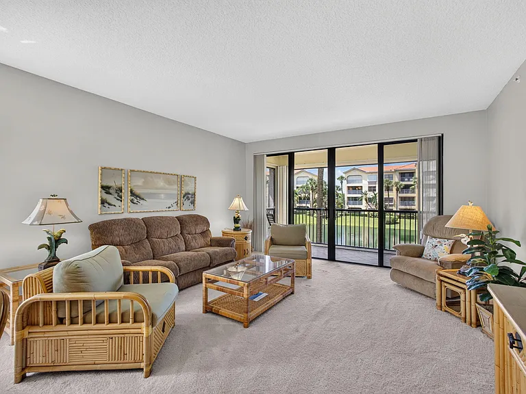500 Uno Lago Dr #201 — Photo 20