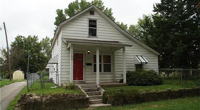 1st image of 1103 Ottawa St