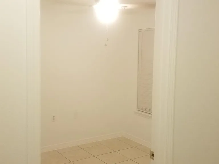 219 Wildflower Ln — Photo 19