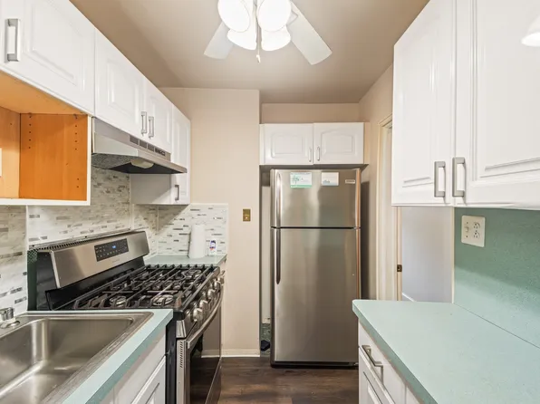 225-35 88th Avenue image 12 of 15