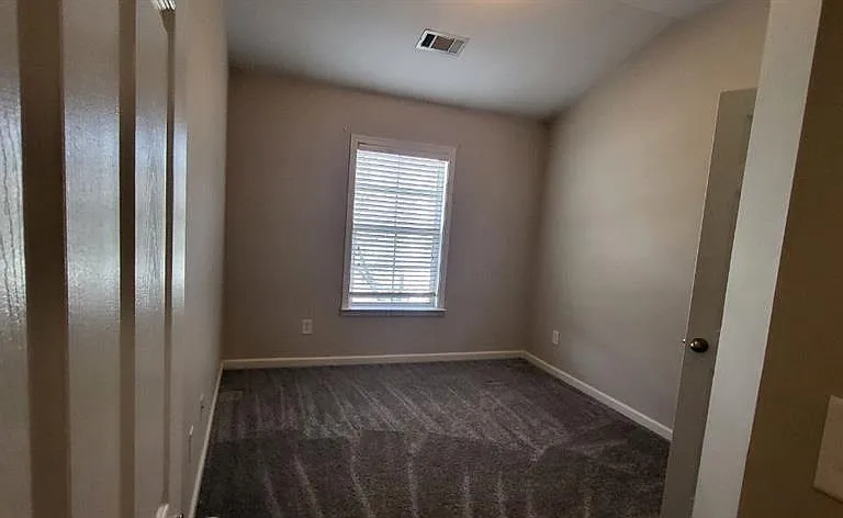 45 Newnan Lakes Dr — Photo 4