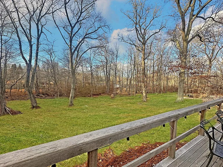 12 Dogwood Ln — Photo 3