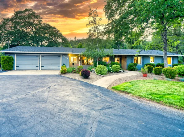 8264 Equestrian Dr, Redding, CA 96001
