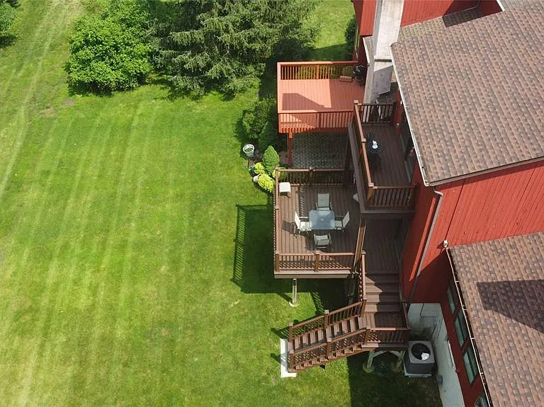 220 Butternut Dr — Photo 8