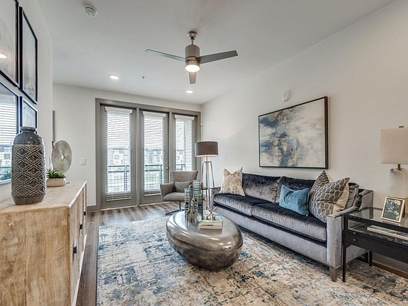 5th image of 4022 McEwen Dr #6109