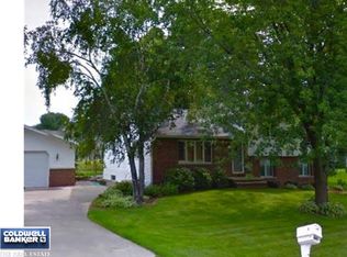 N9606 Noe Rd, APPLETON, WI 54915