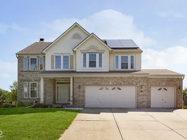 613 Sutton Dr, Greenwood, IN 46142
