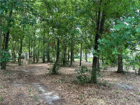 598 Colonial Dr, Hilton Head Island, SC 29926