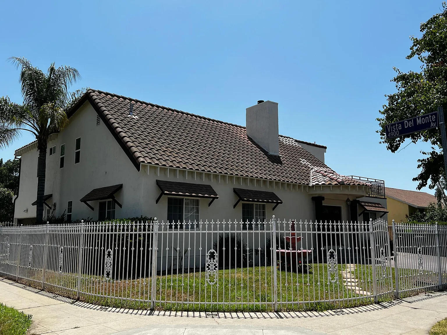 14548 Morrison St — Photo 1