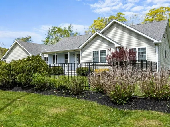 1740 Bulgarmarsh Rd, Tiverton, RI 02878