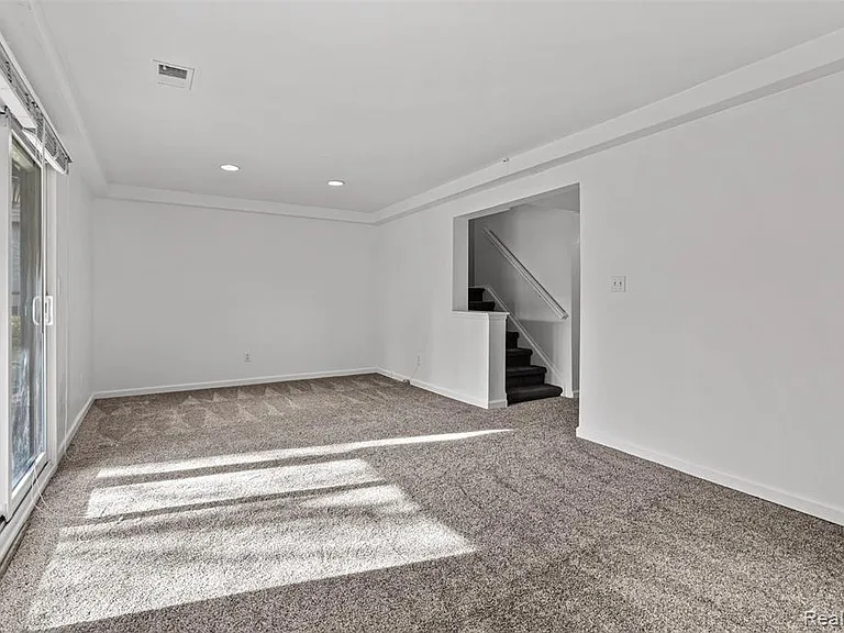 5611 Drake Hollow Dr W — Photo 21