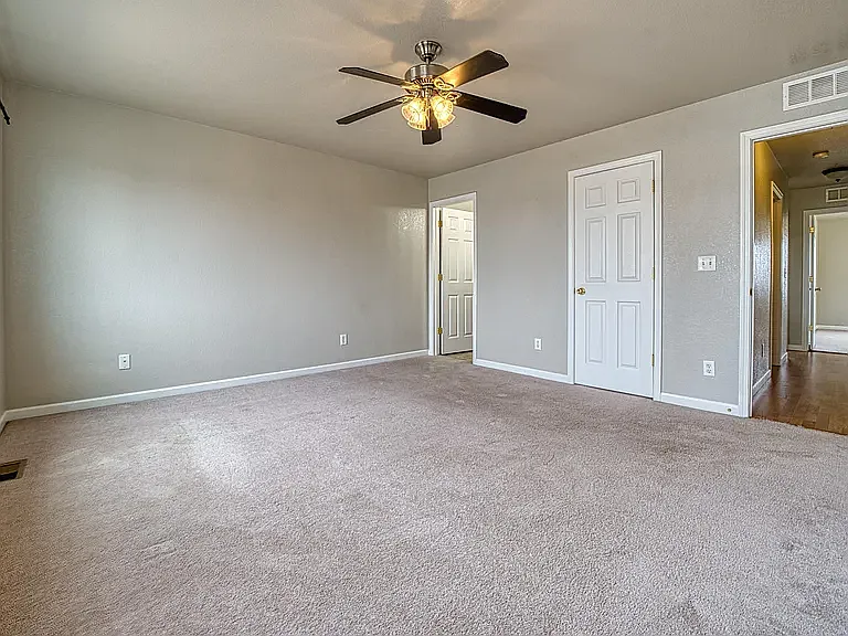 1902 Harvest Moon Dr — Photo 14