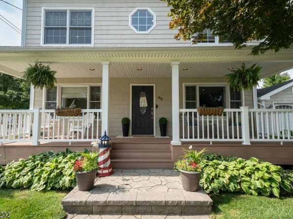 44 First St, Roxbury Twp., NJ 07847