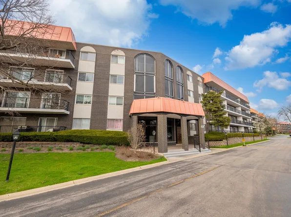 4940 Foster St APT 305, Skokie, IL 60077