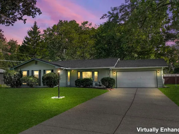 7439 Ironwood Dr, Swartz Creek, MI 48473