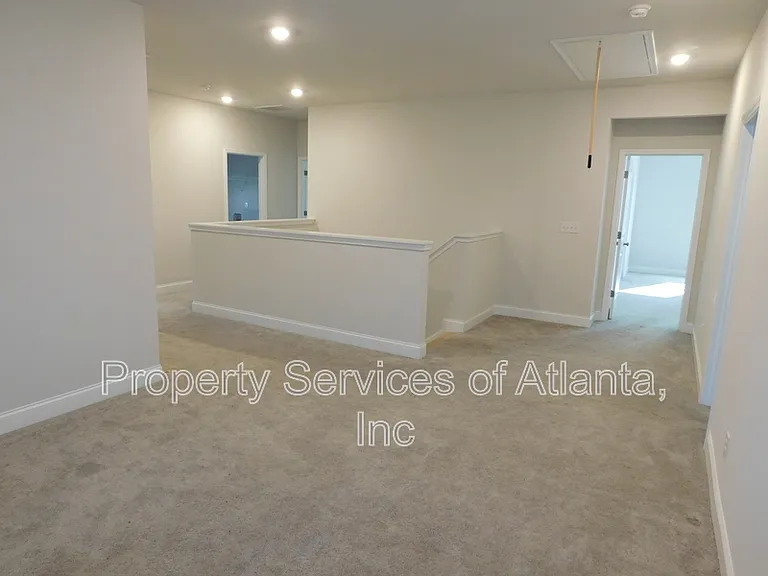 930 Elderberry Ct — Photo 14