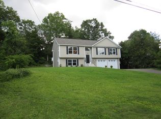 1 Crestwood Dr, Danbury, CT 06811