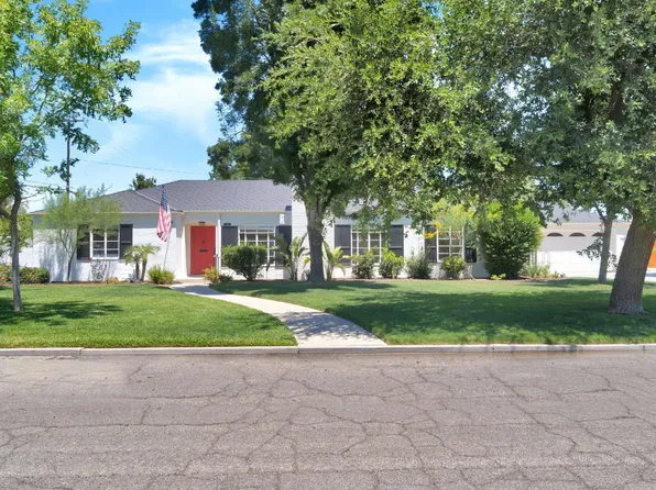 146 W Colonial Dr, Hanford, CA 93230