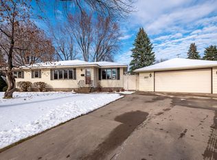 3927 71st Ct E, Inver Grove Heights, MN 55076