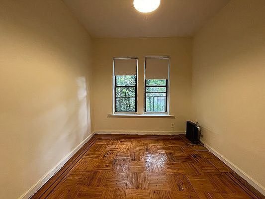 3rd image of 600 Park Pl #16A